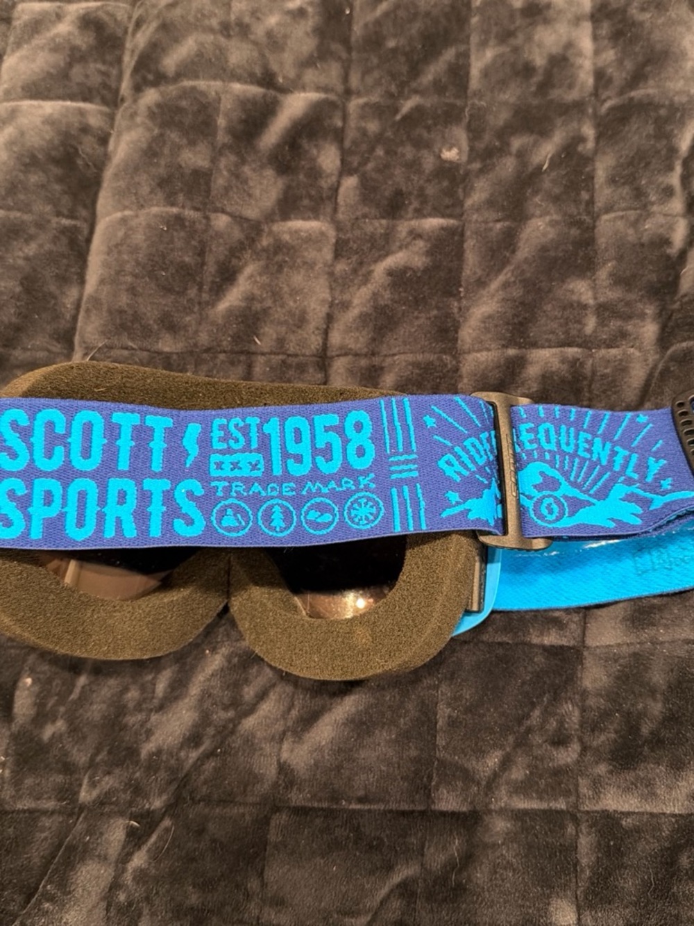 VR/AR Accessory Identification - Picture 2 of 2